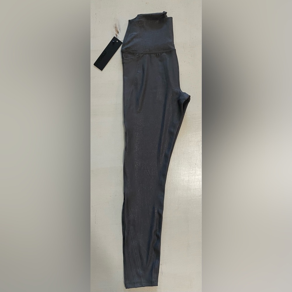 Mono B gray foil leggings NWT